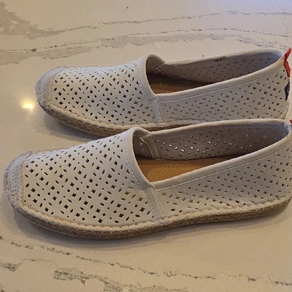 Seastar white eyelet women’s beachcomber espadrille size 9